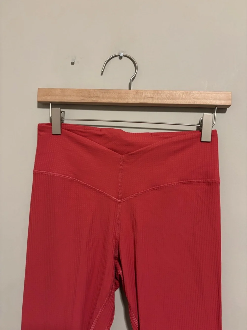 Lululemon V-Waist Yoga Tight 25” Grid Texture Vintage Rose Size 8
